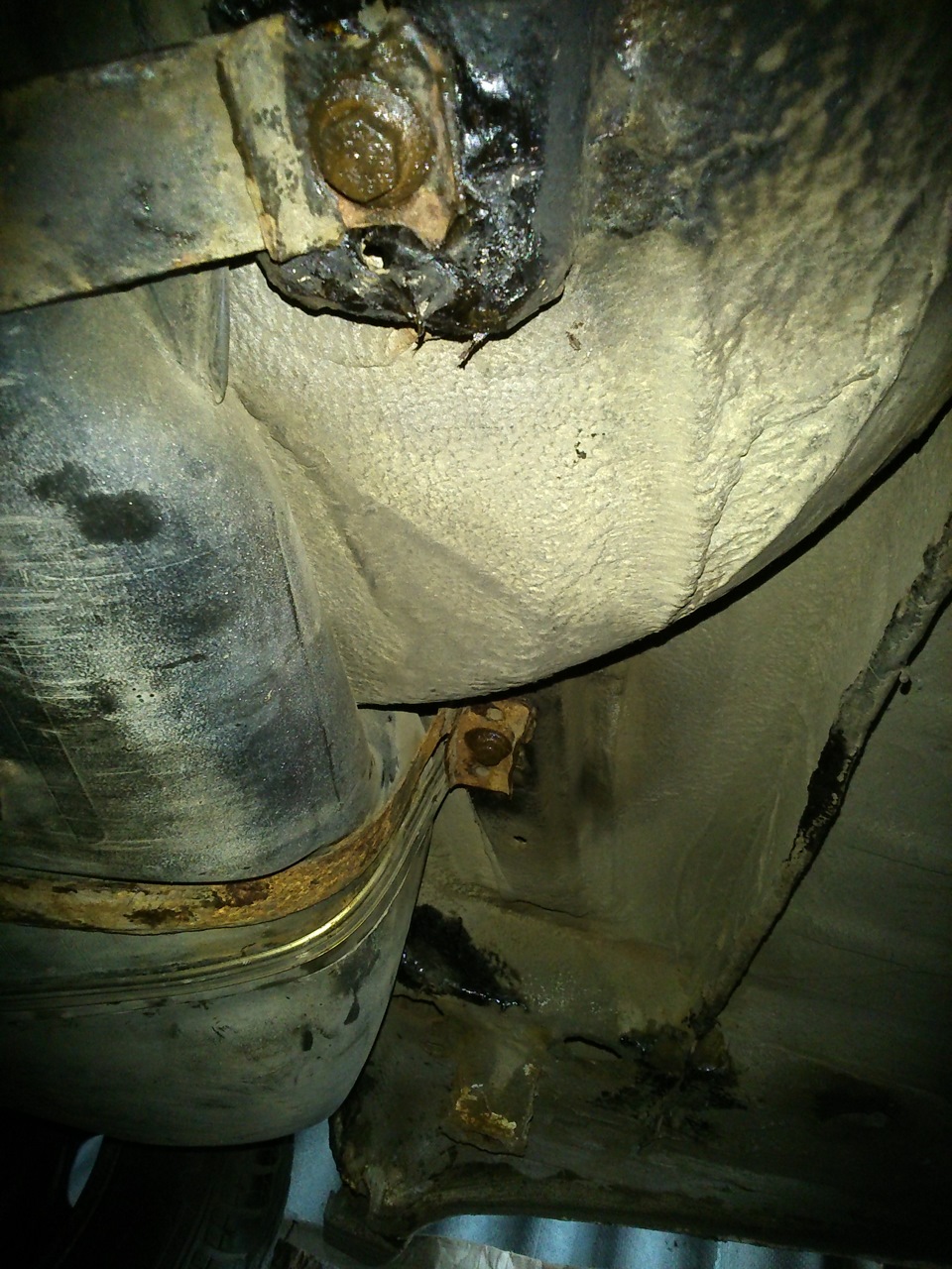 консервация ржавчины на автомобиле. преобразователь ржавчины мовиль ас-4825 аэрозоль 520мл. консервация коррозии. консервация коррозии. пушечное сало по ржавчине.