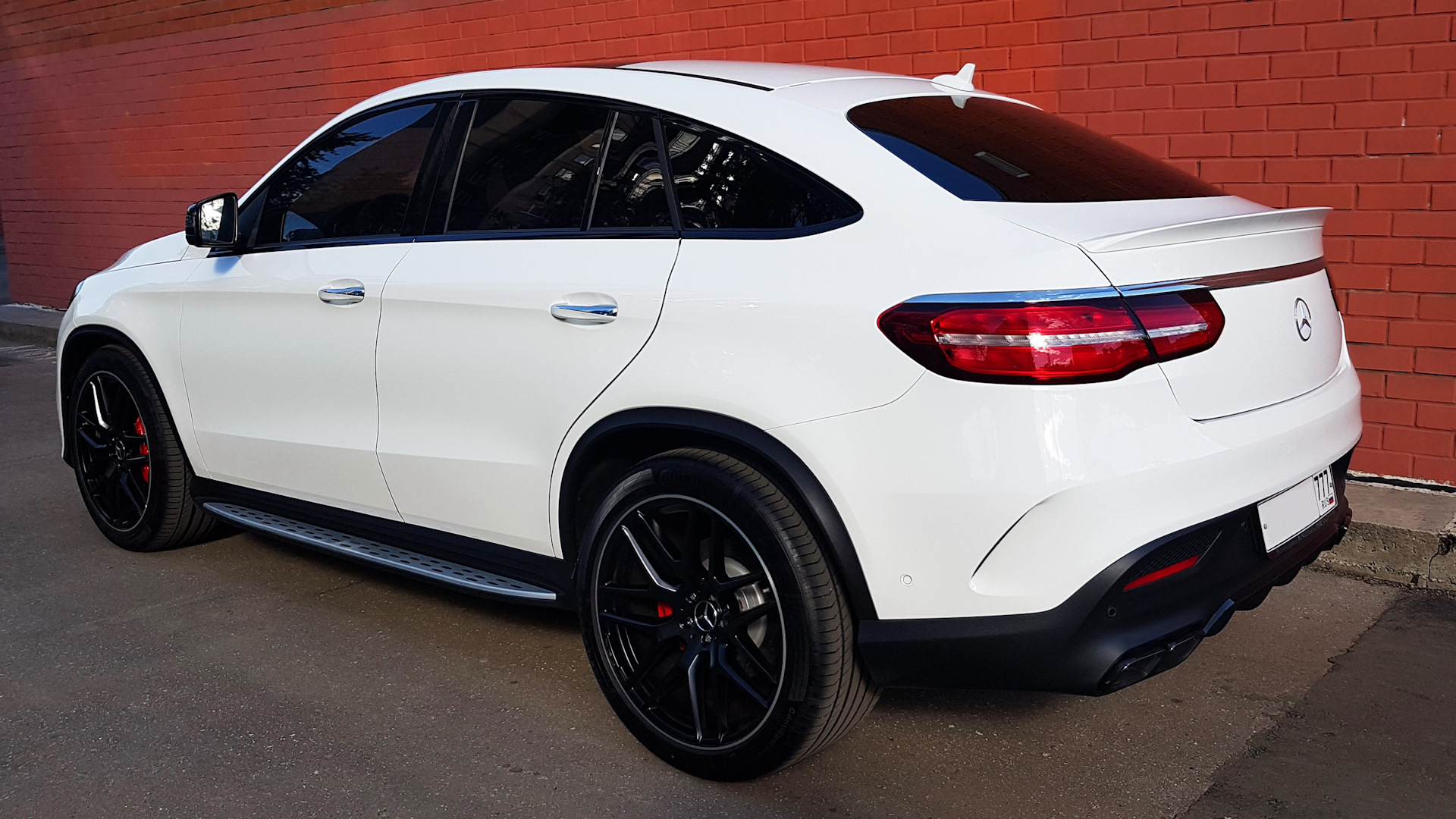 Фото gle coupe 63 amg