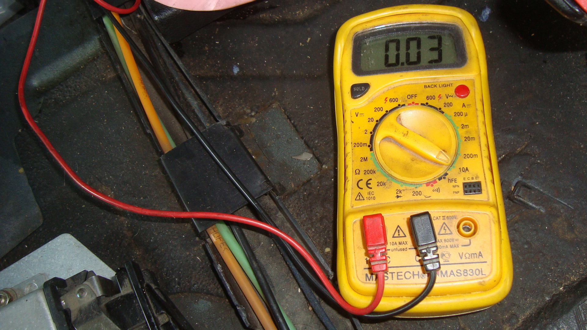 Чтото высаживает аккумулятор — Audi A6 (C4), 2 л, 1995 года электроника DRIVE2