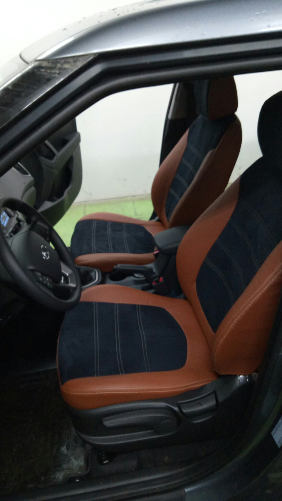 Чехлы — Hyundai Creta (1G), 1,6 л, 2017 года | аксессуары | DRIVE2