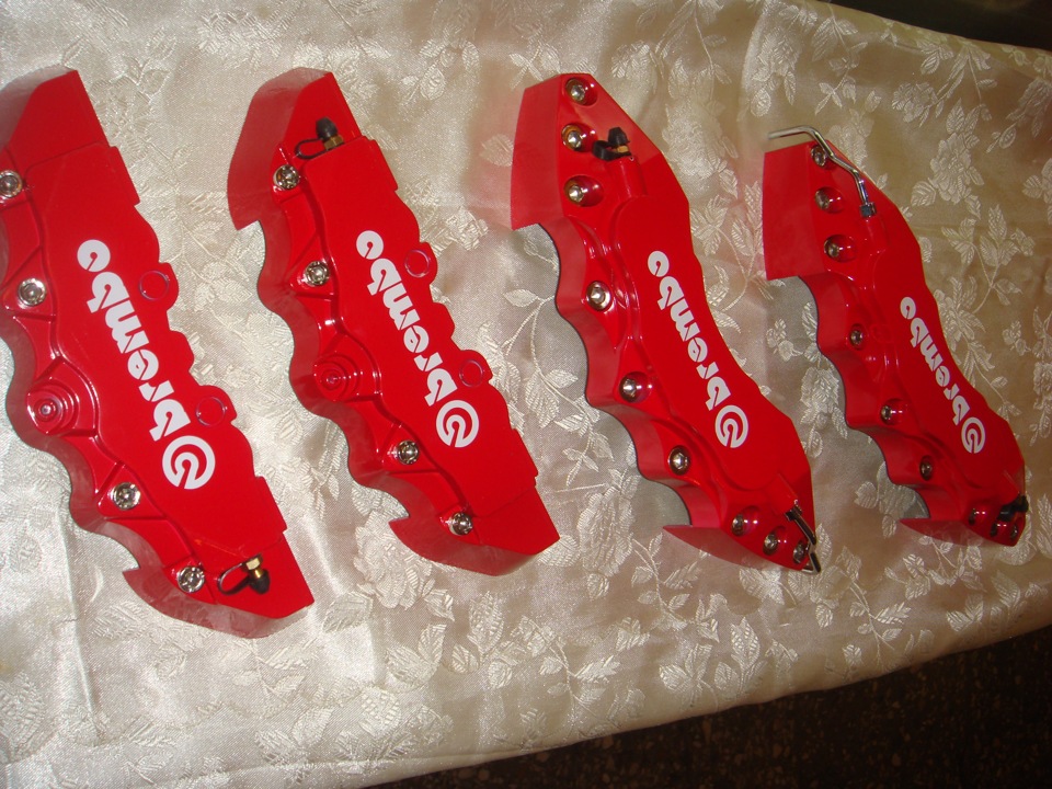 Накладки на супорта /Brembo/ — Ford Focus Hatchback III, 1,6 л, 2011 ...