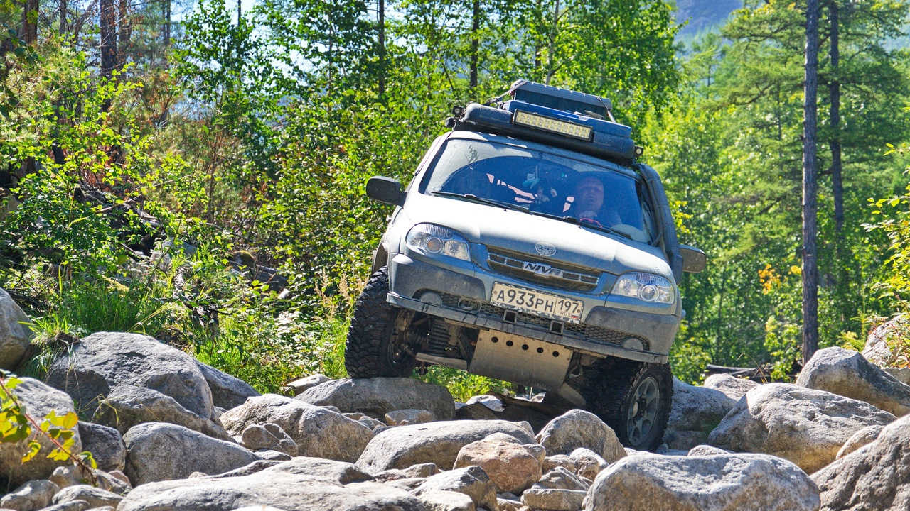 Нива шевроле тревел фото