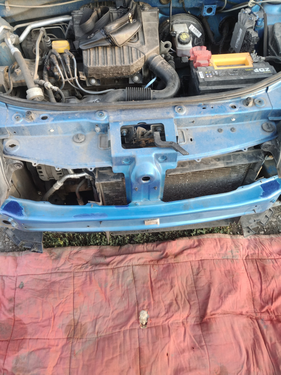 Фото в бортжурнале Renault Logan (2G)