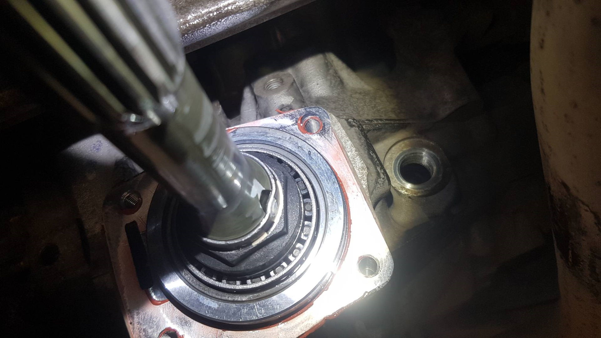 Гайка хвостовика раздатки — Toyota Highlander (XU50), 3,5 л, 2014 года ...