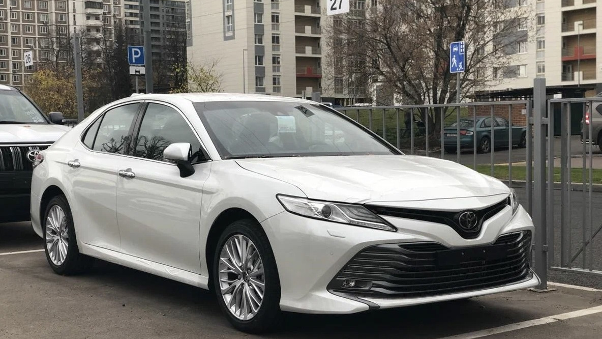 Toyota Camry 2019