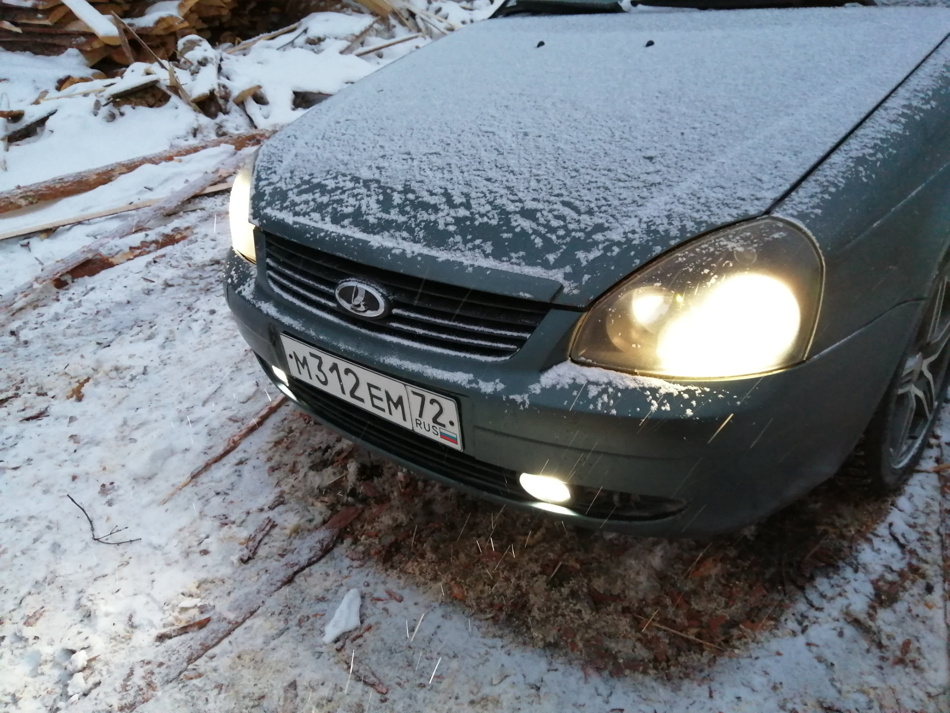 Лампы H7 — Lada Приора хэтчбек, 1,6 л, 2008 года | аксессуары | DRIVE2