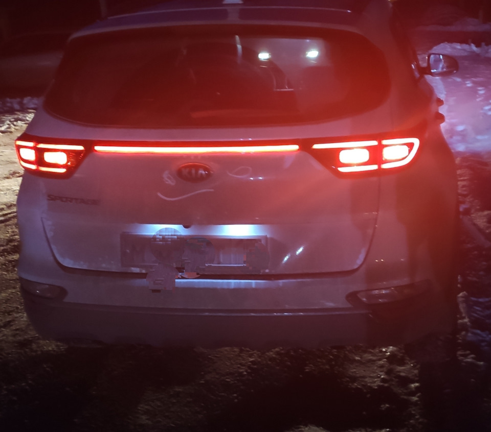 Почти как у всех!Установка Led планки на заднюю дверь багажника, Kia  Sportage 4,2020 г. — KIA Sportage (4G), 2 л, 2020 года | другое | DRIVE2