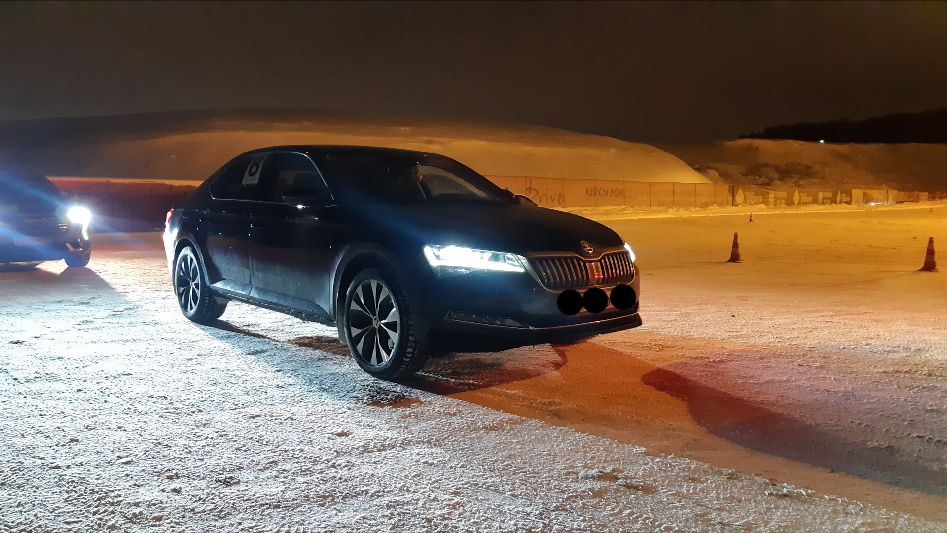 Skoda Superb Winter Forest