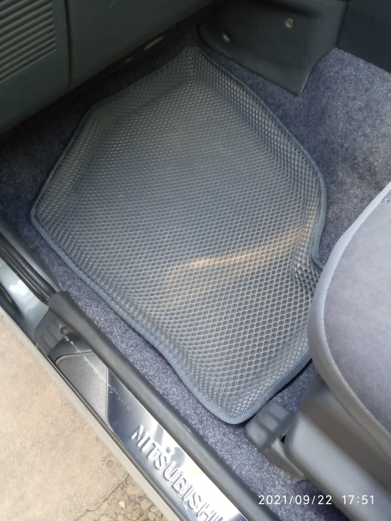 ЭВА коврики, лайт-ремонт ковра пола, сколы на крыле, замена антифриза ...