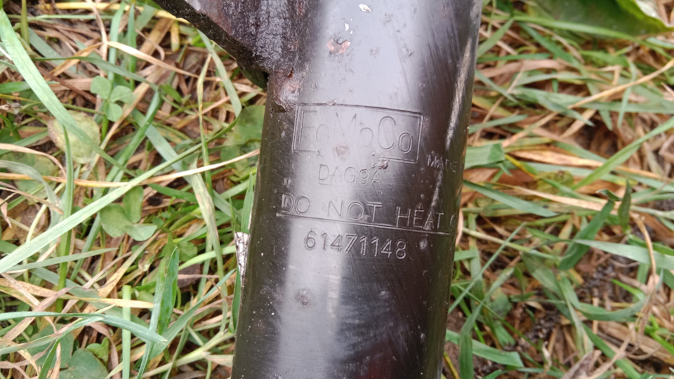 Фото в бортжурнале Ford Fiesta Sedan. Запчасти на фото: 61471148