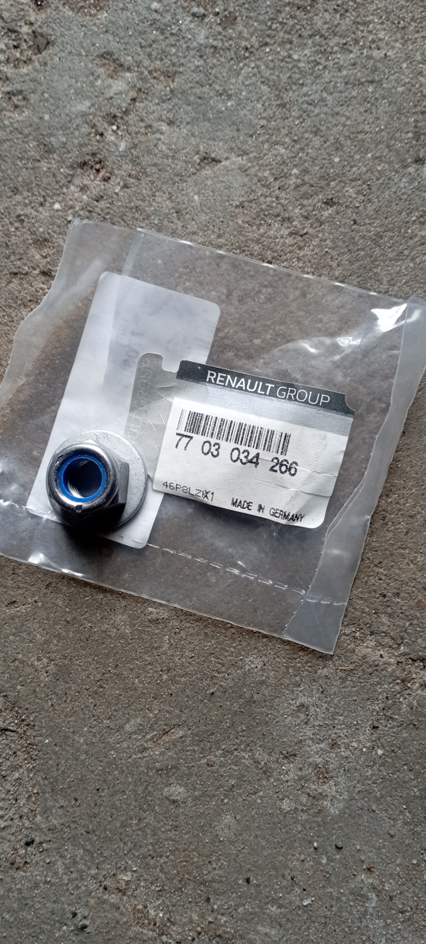 7703034266 Гайка м10 с шайбой RENAULT | Запчасти на DRIVE2