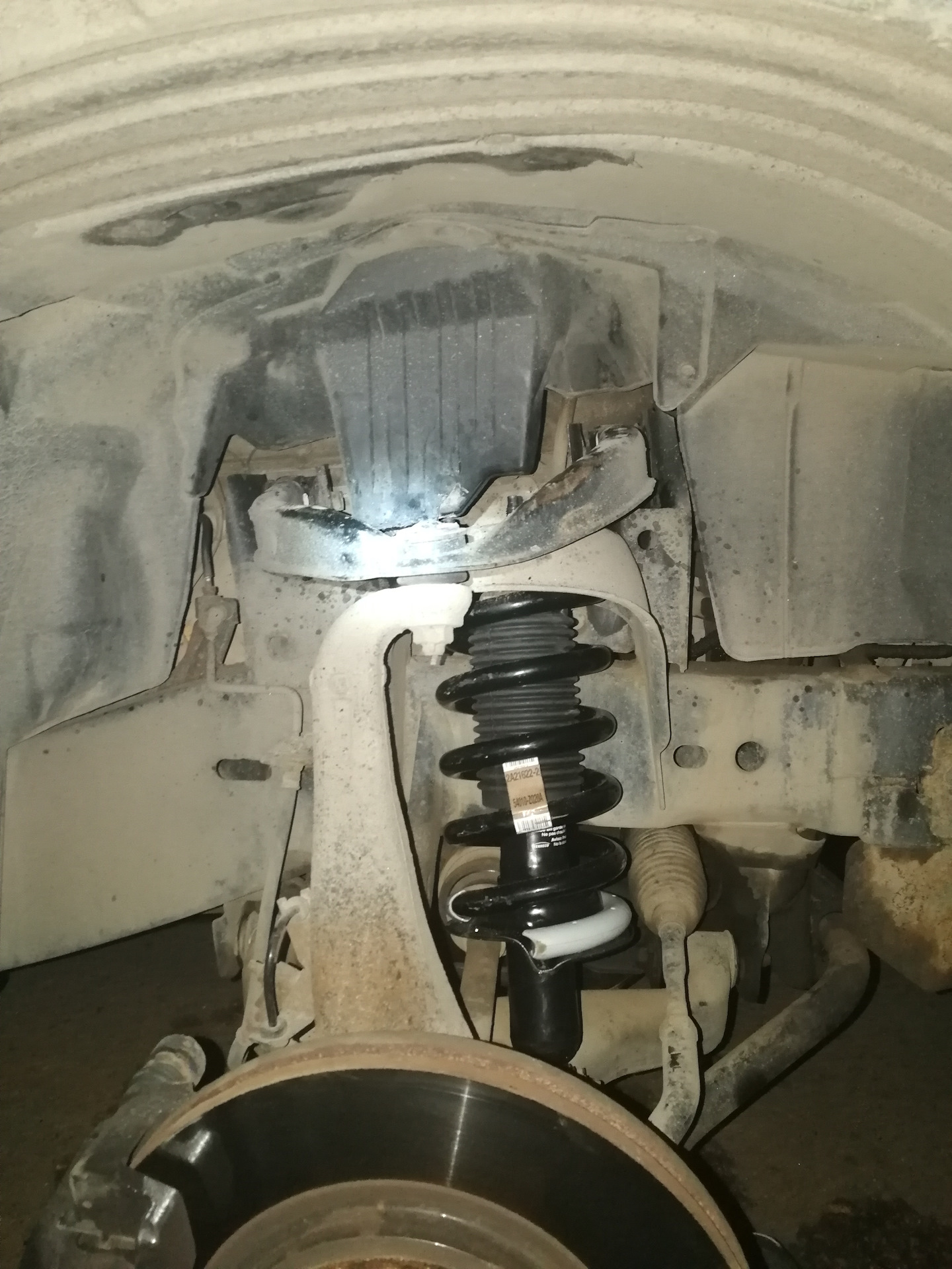 Замена задних стоек - Infiniti QX (2G), 5,6 л, 2005 года своими руками DRIVE2