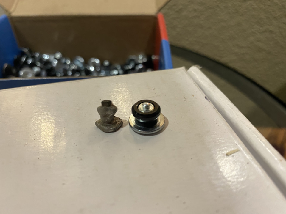 Ошиповка шин — Mitsubishi Outlander XL, 2 л, 2011 года | шины | DRIVE2