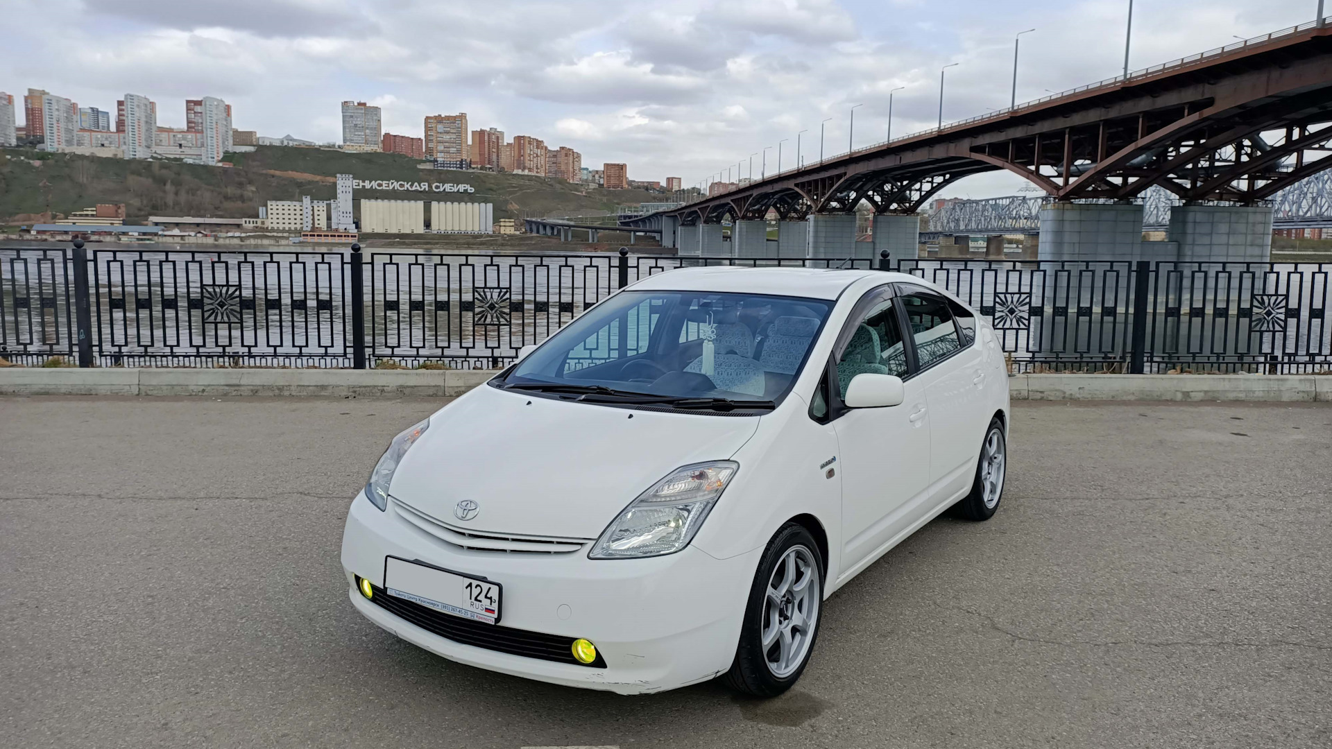 Toyota Prius (20) 1.5 бензиновый 2010 | Ю ж н ы й на DRIVE2