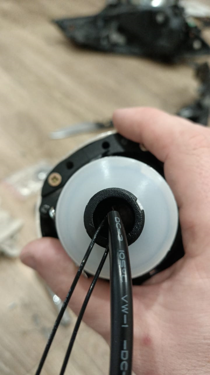 Замена галогеновых ламп на Bi-led линзы в фарах Honda Fit GK3/GK4 ...