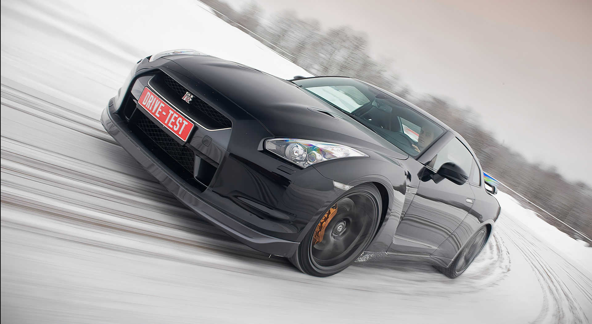 Почему ниссан. Ниссан 4. Максимальная скорость у машины Nissan GTR 50.