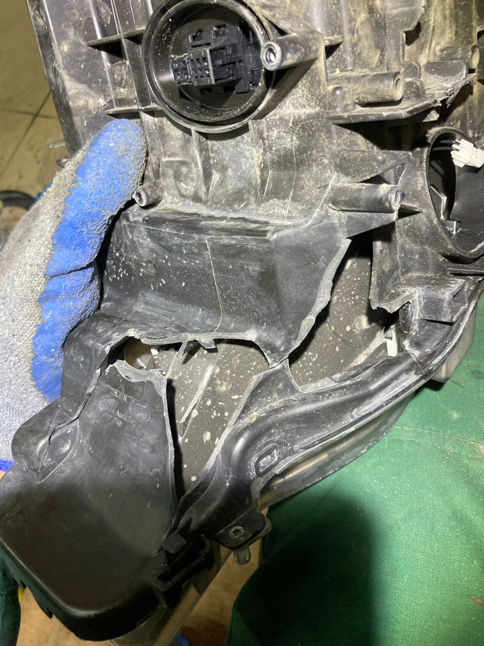 плохой свет бмв ф30 ремонт фар — Procarstudio.ru на DRIVE2