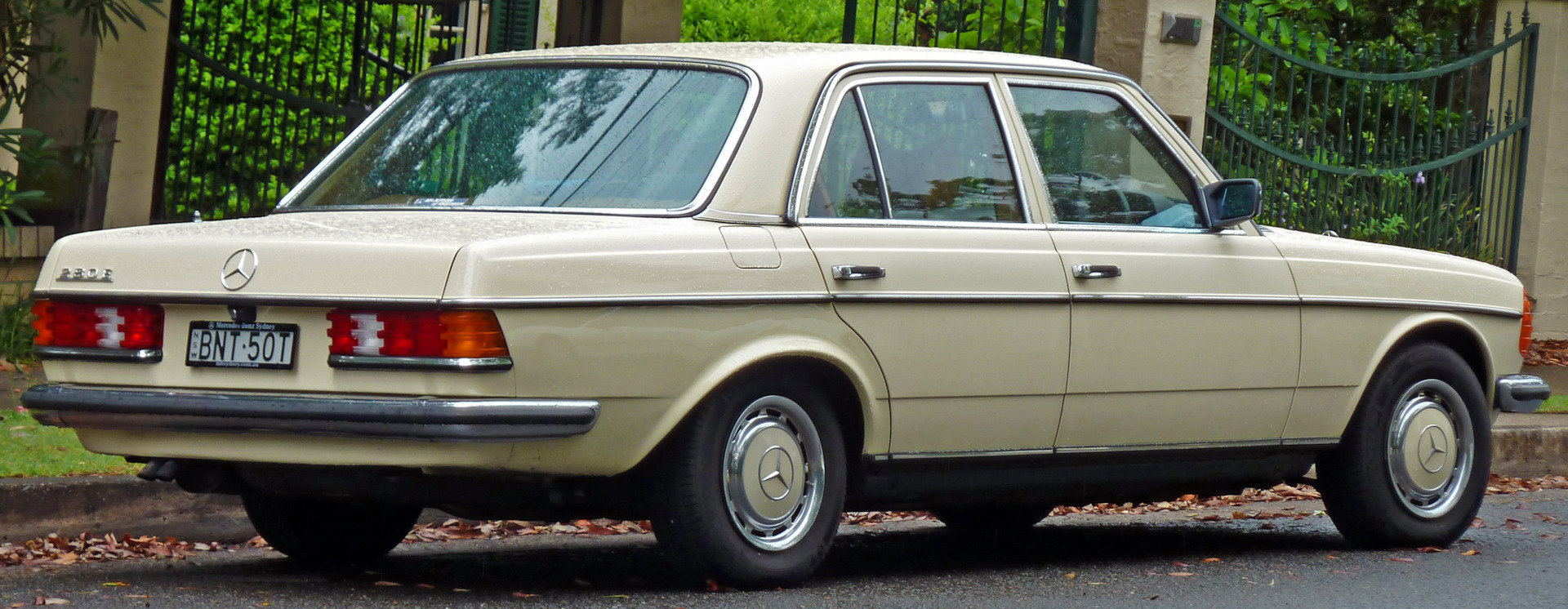 Mercedes Benz w280