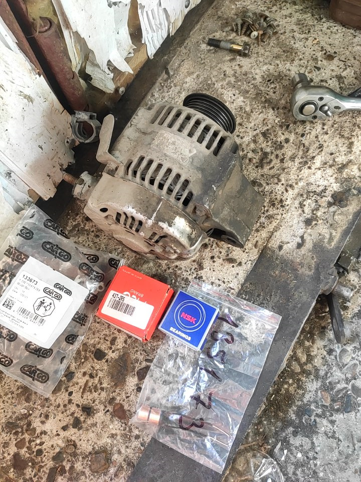 Скинул гену, приступаем к ремонту — Toyota Chaser (100). Запчасти на фото: 133673