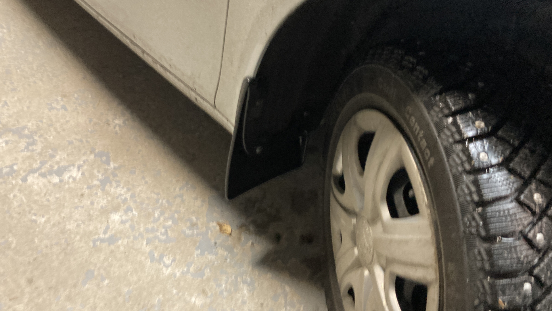 Передние брызговики KEA700001 — Skoda Fabia Mk2, 1,2 л, 2012 года ...