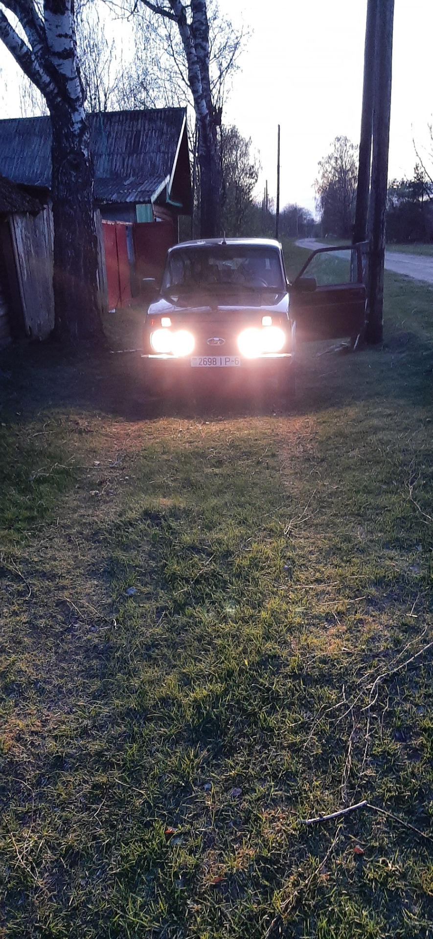 Глава 13. Hella Rallye 3000 или да будет свет. Течет лобовое, запах ...