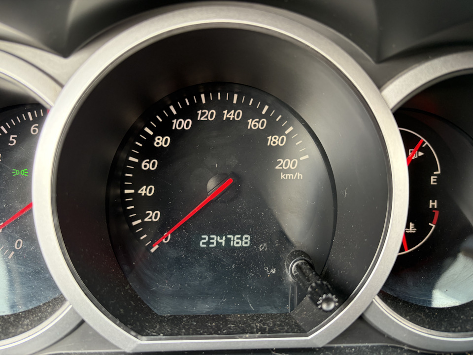 Фото в бортжурнале Suzuki Grand Vitara (2G)