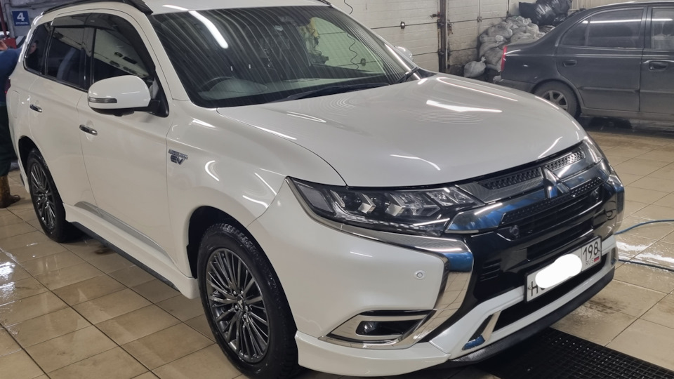 Mitsubishi Outlander PHEV Outlander phev S-Edition