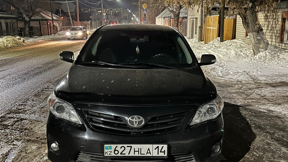 Toyota Corolla (140/150) 1.6 бензиновый 2012 | Черная королла на DRIVE2