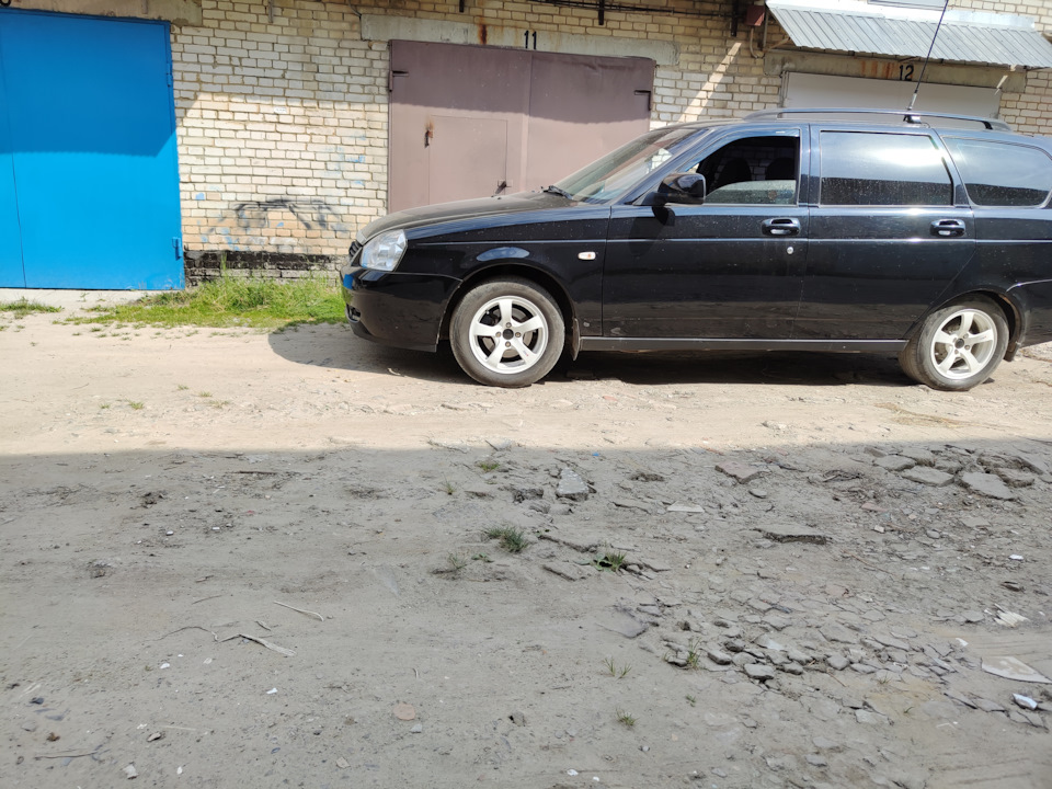 Губа бампера — Lada Приора универсал, 1,6 л, 2011 года | стайлинг | DRIVE2