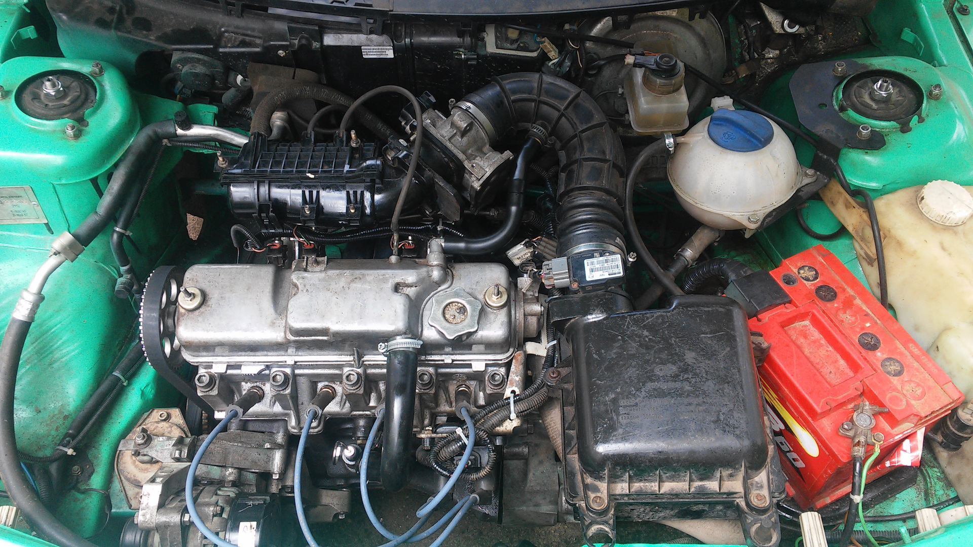 Двигатель 2111 купить. Двигатель 2111 1.5 8 клапанов инжектор. Двигатель ВАЗ 2111. Мотор 2111 8 клапанов. Двигатель ВАЗ 2111 8 клапанов.