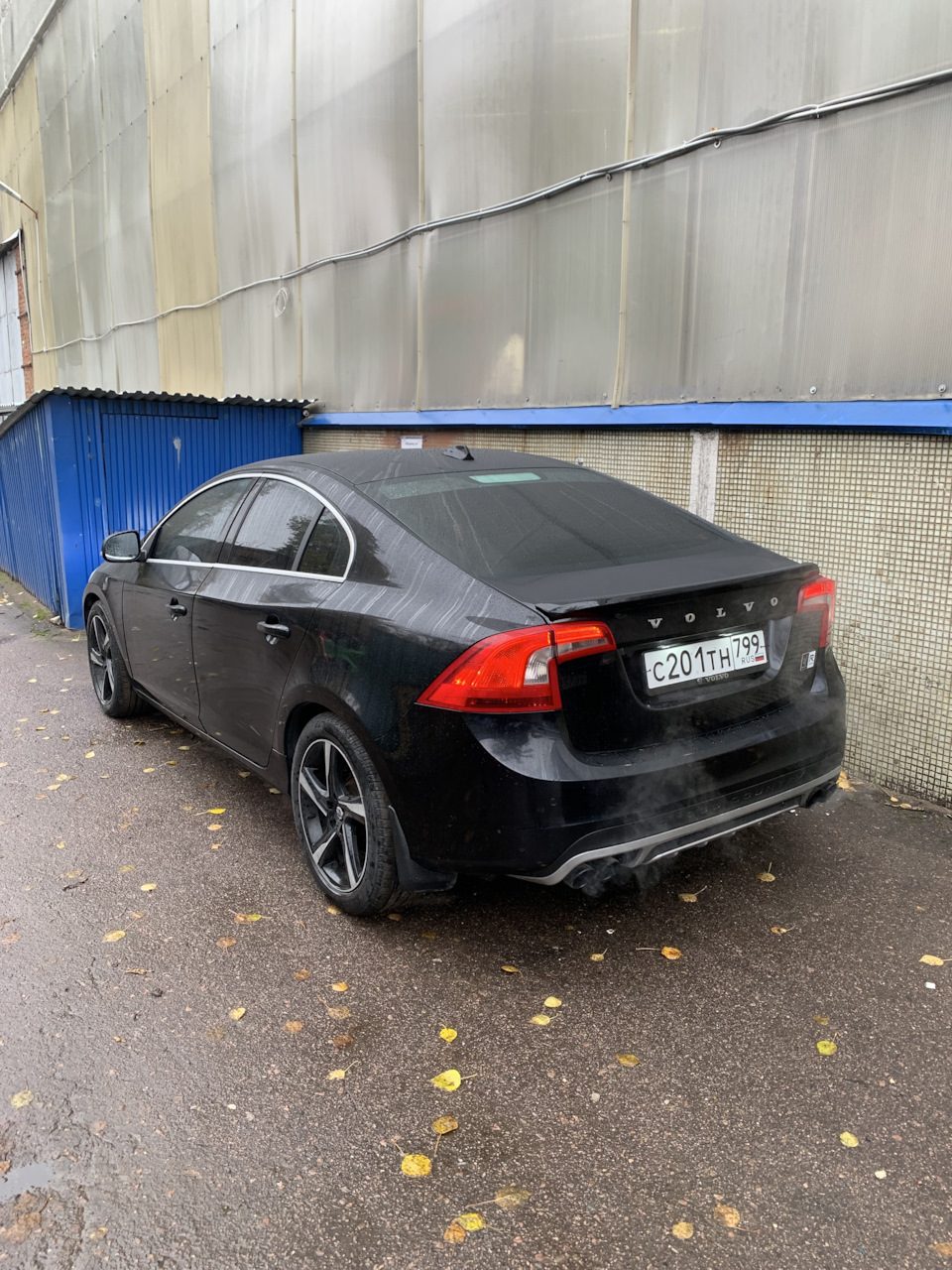 В продаже — Volvo S60 (2G), 1,6 л, 2011 года | продажа машины | DRIVE2