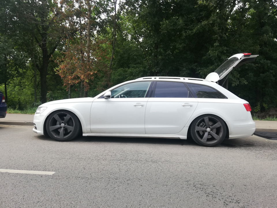 Фото в бортжурнале Audi A6 Allroad quattro (C7)