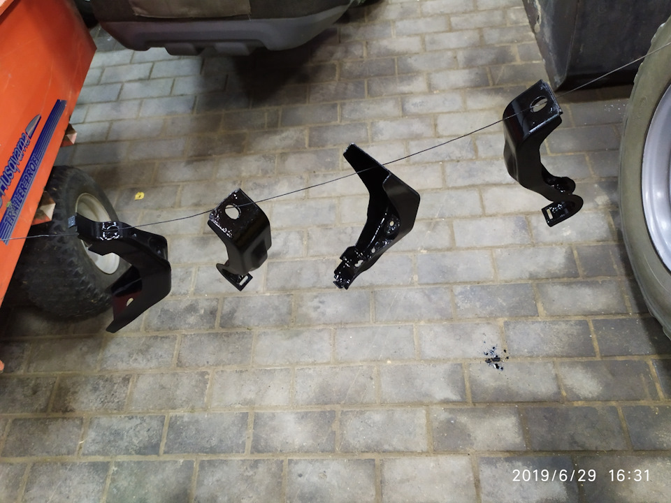 Замена втулок стабилизатора — Peugeot 407, 2,2 л, 2004 года | своими ...