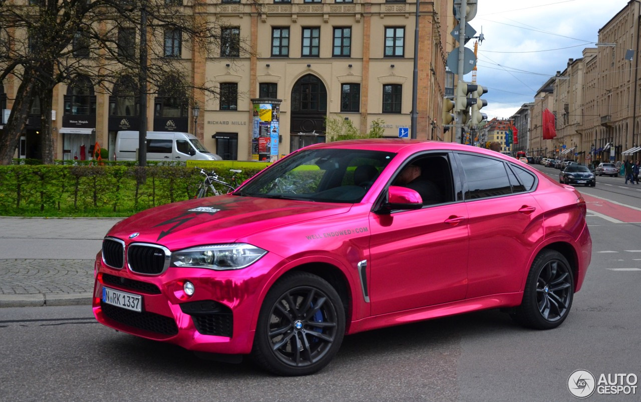 BMW x6 Pink