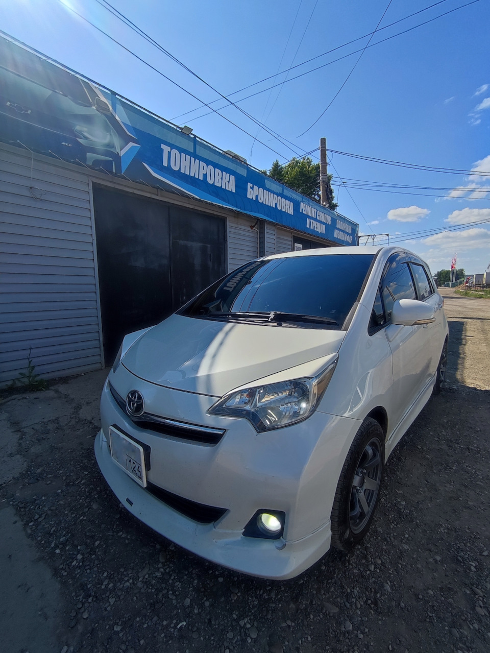 Тонировка и еженедельный уход за авто — Toyota Ractis (2G), 1,5 л, 2011  года | своими руками | DRIVE2