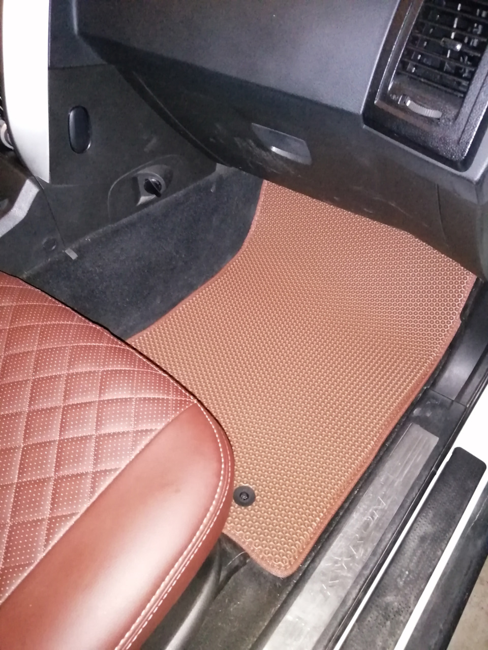Коврики Eva — SsangYong Kyron, 2 л, 2013 года | аксессуары | DRIVE2
