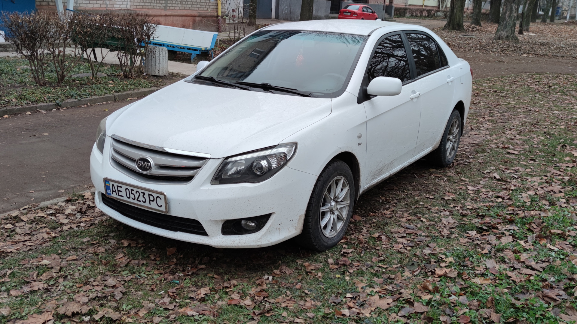 BYD F3 1.5 бензиновый 2014 | BYD NEW F3 Белая Пушинка на DRIVE2