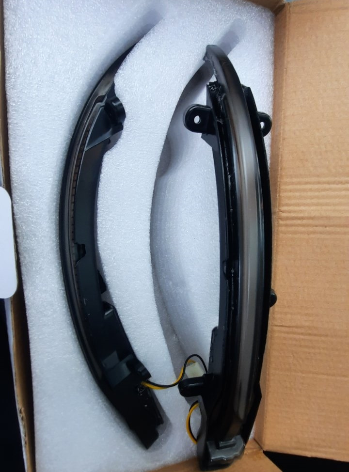 Бегающий поворотник в зеркала Q5 — Audi Q5 (1G), 2 л, 2011 года ...