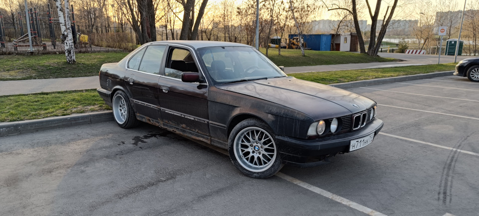 1M9d7VaOD71sAfuN_Ypw6-KuQAE-960.jpg