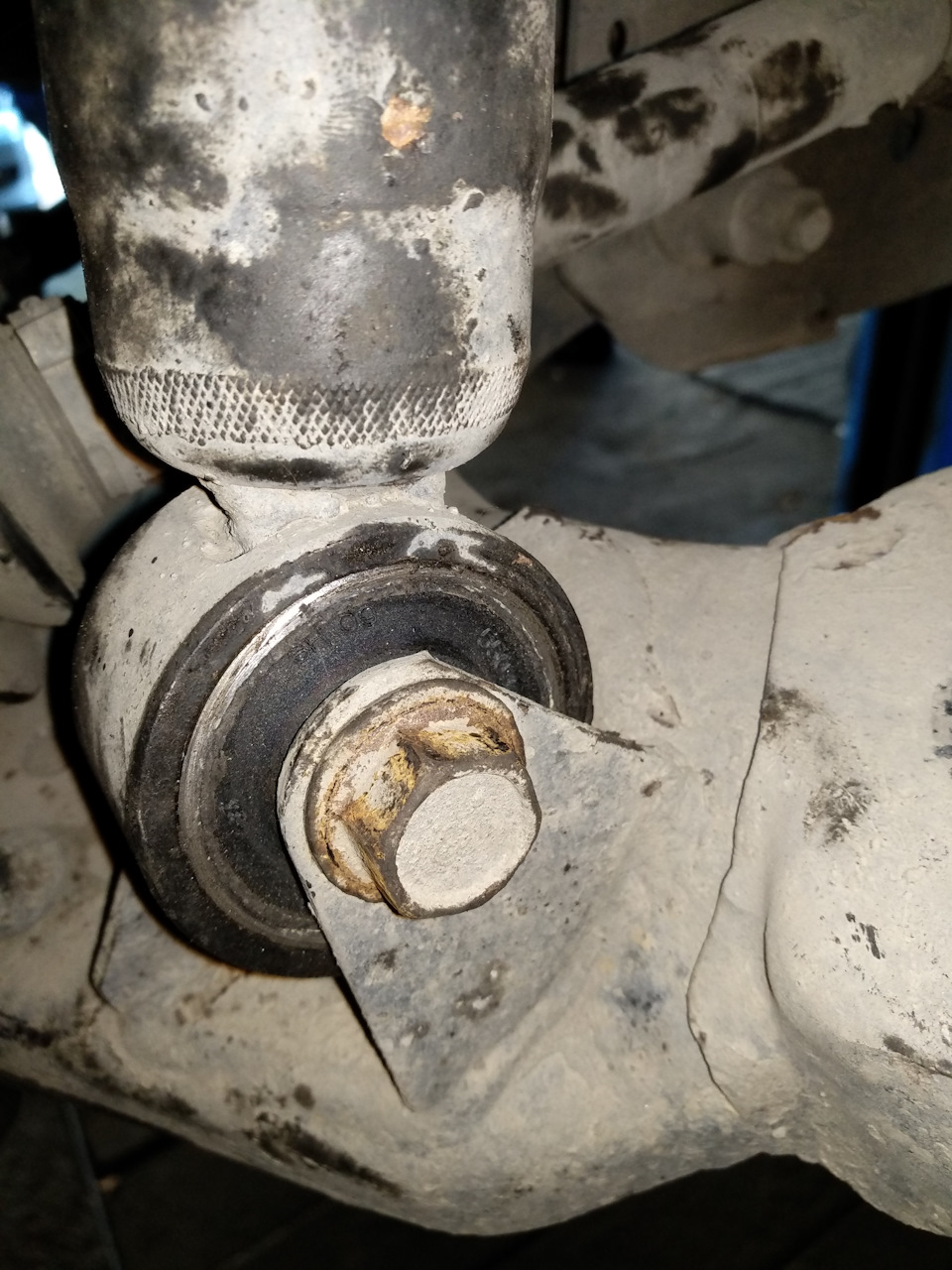Фото в бортжурнале Toyota Sequoia (1G)