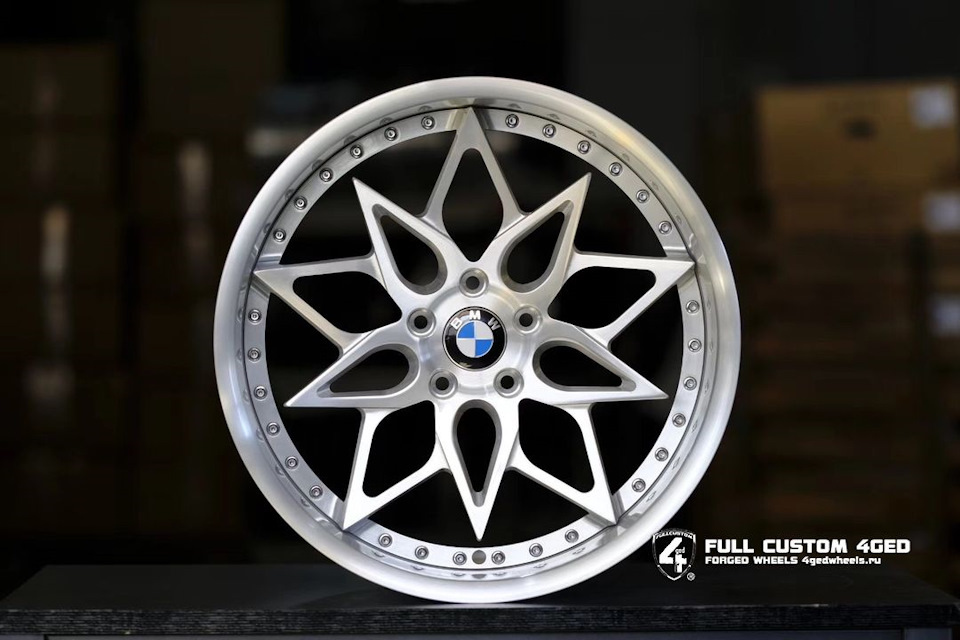 Диски 2023 года. Диски Full Custom 4ged. Кованые диски Forged BMW. Кастомные диски БМВ. Кованые диски БМВ е66.