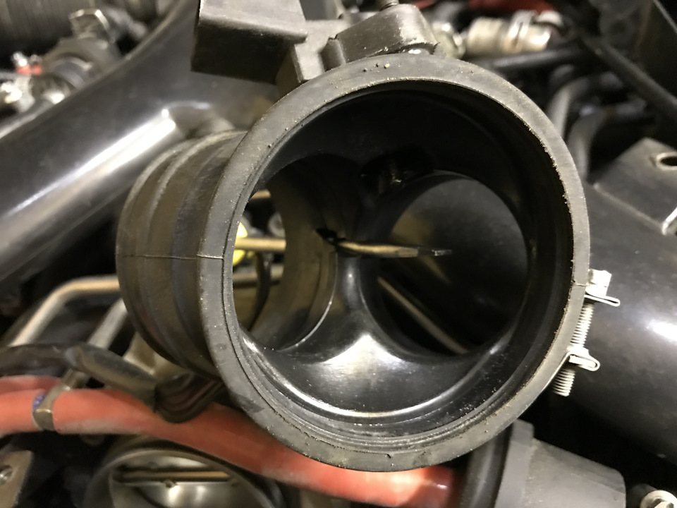 Дырень не слабая, силикон не предлагать — Audi Allroad (C5)