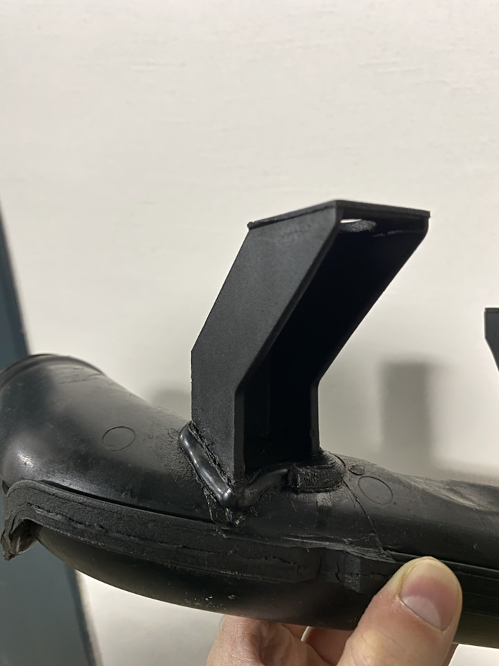 Патрубок от дроселя к интеркулеру на Skoda Octavia A5 Mk2, Volkswagen ...