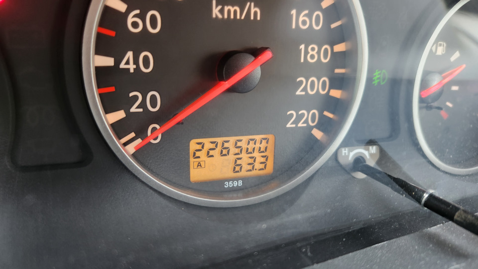 Фото в бортжурнале Nissan X-Trail I (t30)