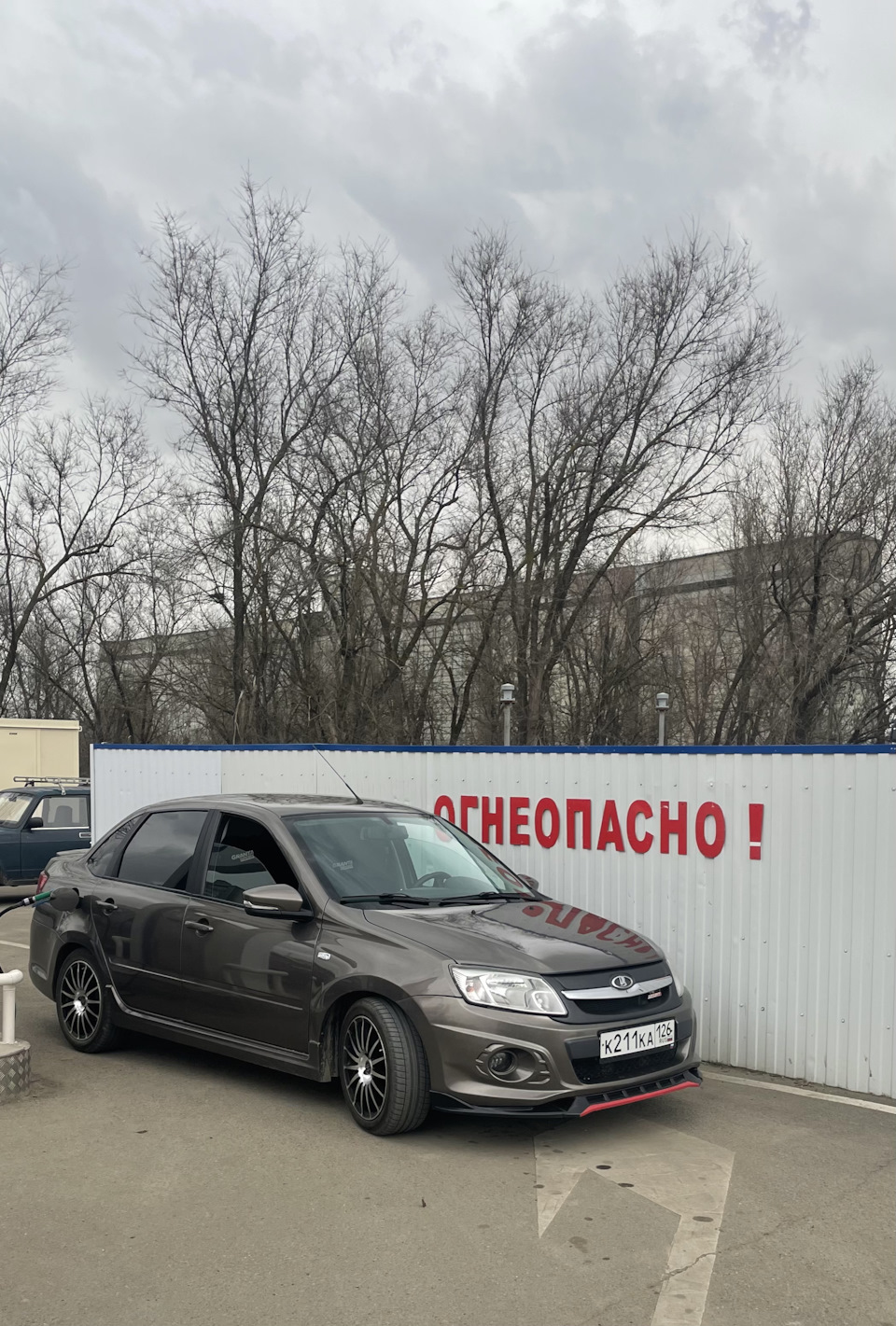 Тормозные диски и колодки — Lada Granta Sport, 1,6 л, 2018 года | запчасти  | DRIVE2