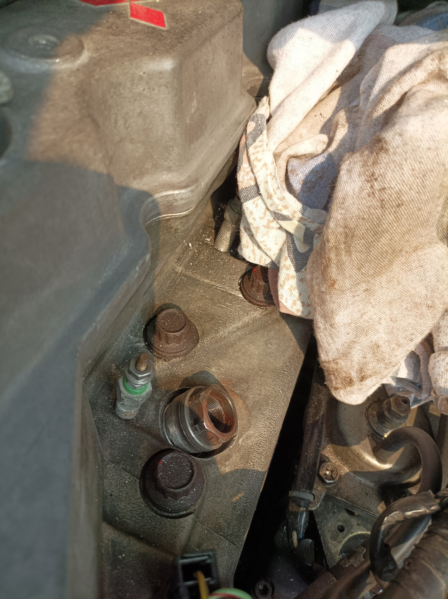 Ремонт посадочного места под форсунки — Mitsubishi Delica (L400), 2,8 л ...