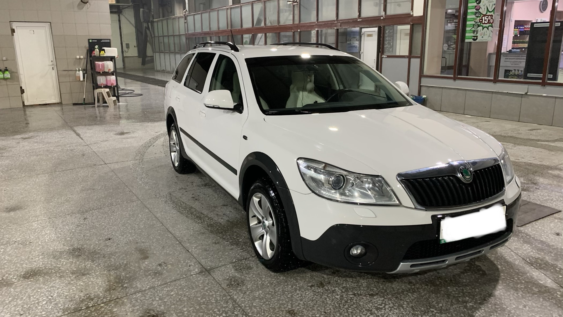 Skoda Octavia Scout A5 Mk2 1.8 бензиновый 2013 | Můj Bílý Čech на DRIVE2