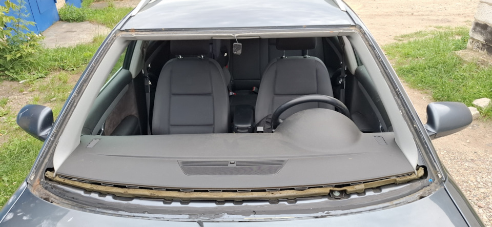 Замена лобового стекла — Audi A4 Avant (B6), 1,9 л, 2002 года ...
