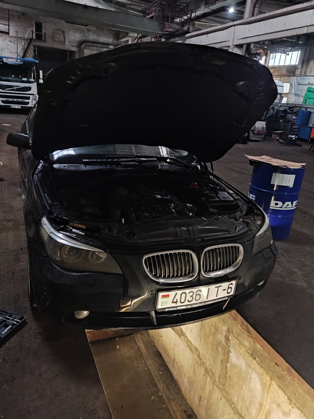 Потух монитор и первый визит на сервис — BMW 5 series (E60), 3 л, 2005 ...