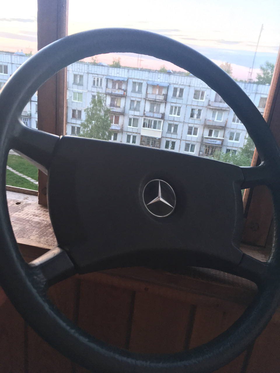 Руль Mercedes Benz 190 w201